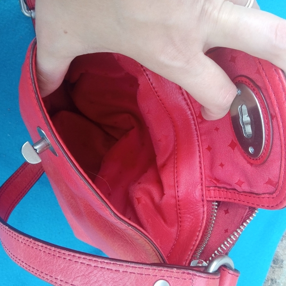 Fossil Red/Orange Leather Shoulder Bag Key Charm, Flawed - Picture 10 of 13